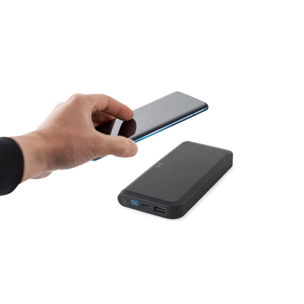 BECKER 10. 10 000 mAh преносима батерия от рециклиран ABS (100% rABS) с 15W супер бързо безжично зарядно устройство