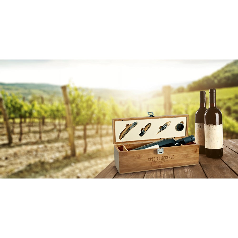 SYRAH. Комплект за вино от бамбук, цинк и неръждаема стомана