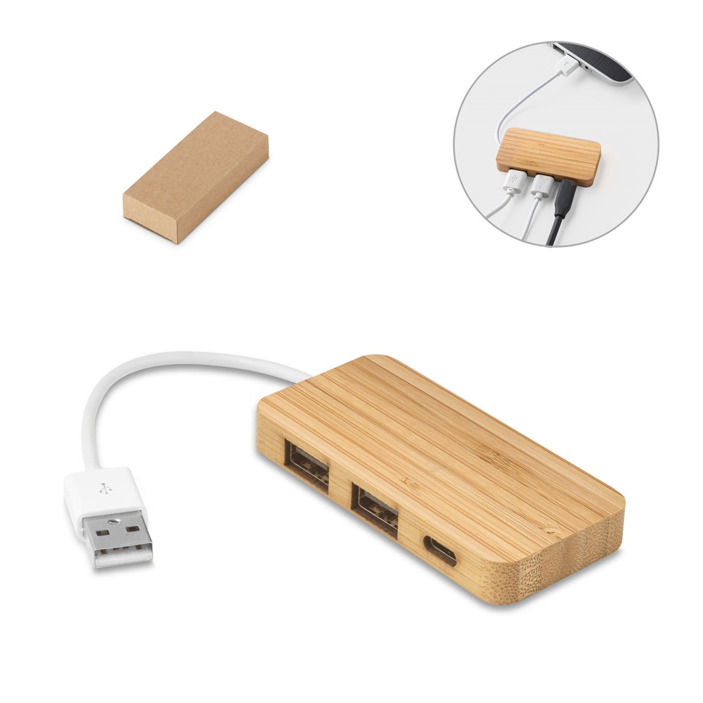 MOSER. ХЪБ с 2 USB-A и 1 USB-C порта в бамбуков цвят
